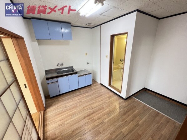 伊勢中川駅 徒歩7分 2階の物件内観写真